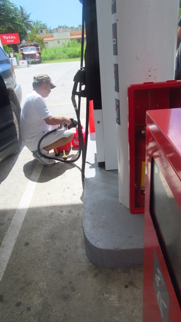 Filling gas cans
